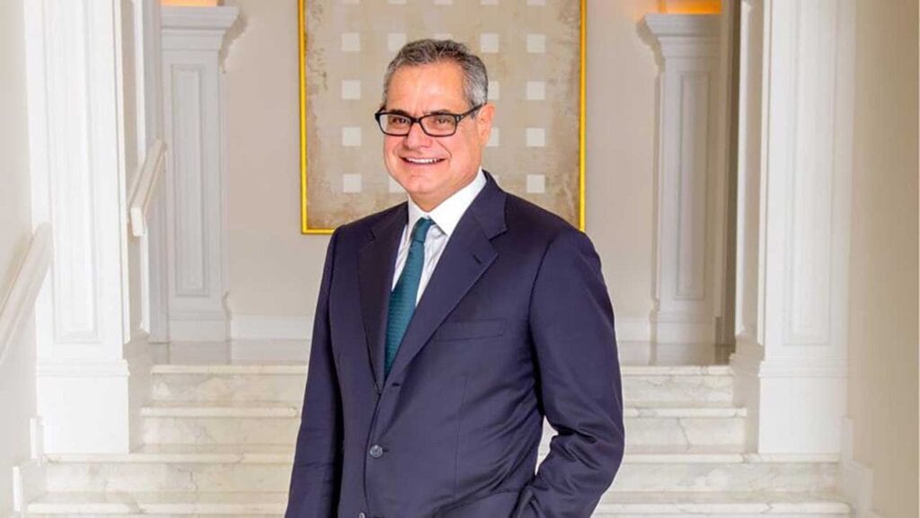 Ernest Garcia II is one of the top richest person in Arizona