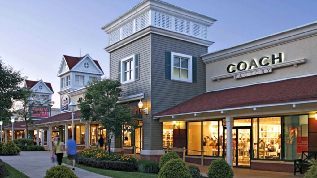 Clinton Crossing Premium is one of the best outlet malls in Connecticut
