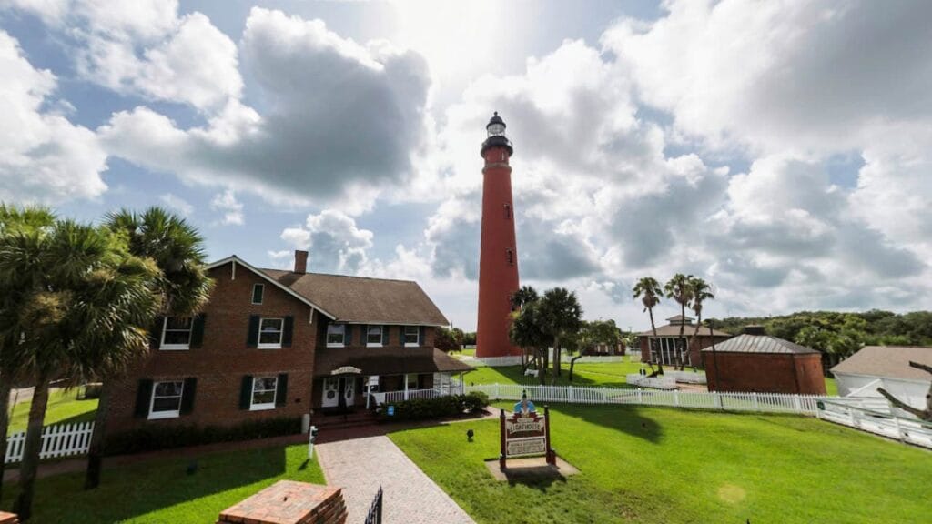 Ponce de Leon Lighthouse is one of the best historical sites in Florida 