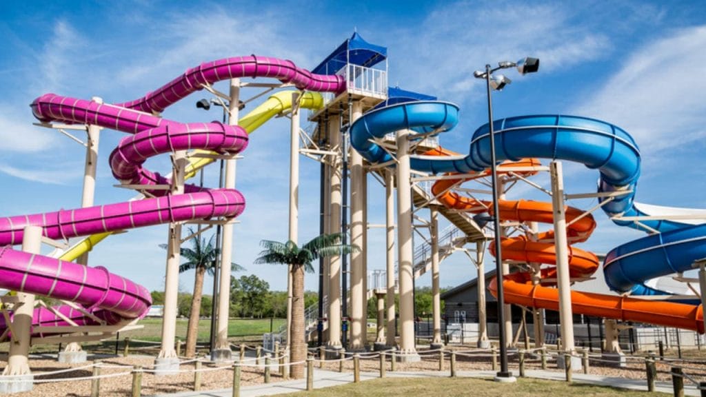 Parrot Island Waterpark is one of the best Amusement Parks in Arkansas