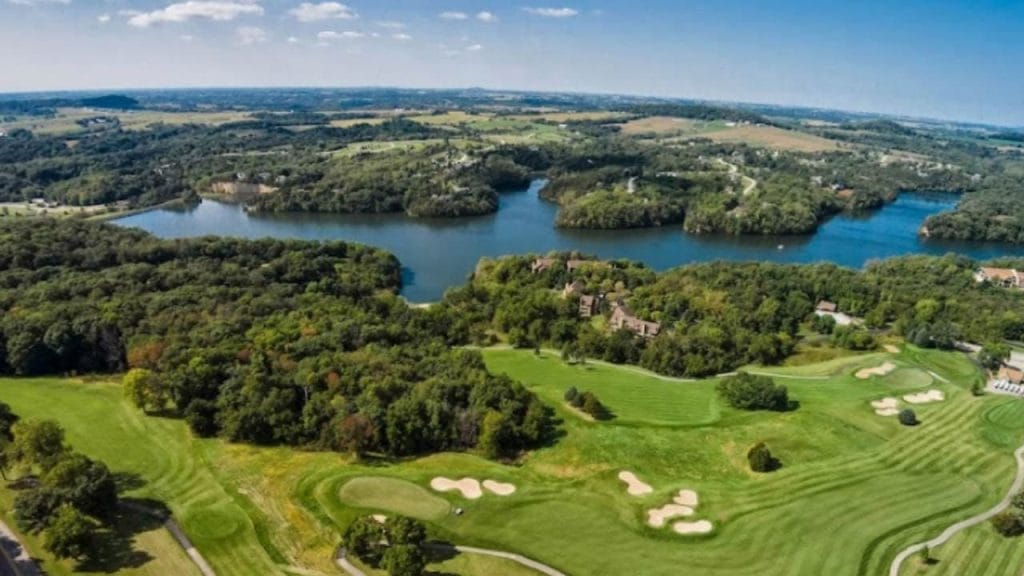 Eagle Ridge Resort & Spa is one of the best Golf Resorts in Illinois