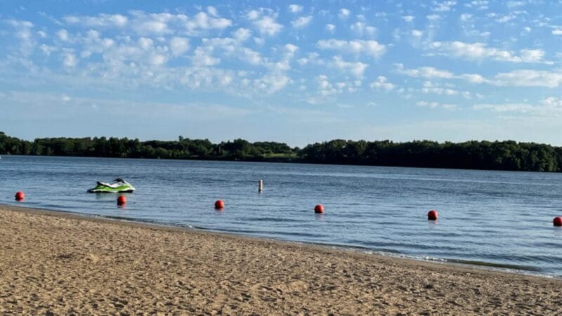 11 Best Beaches in Illinois You Must Visit [Update 2023]