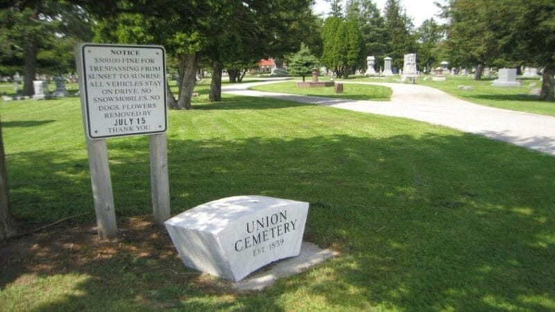 cemeteries in Iowa